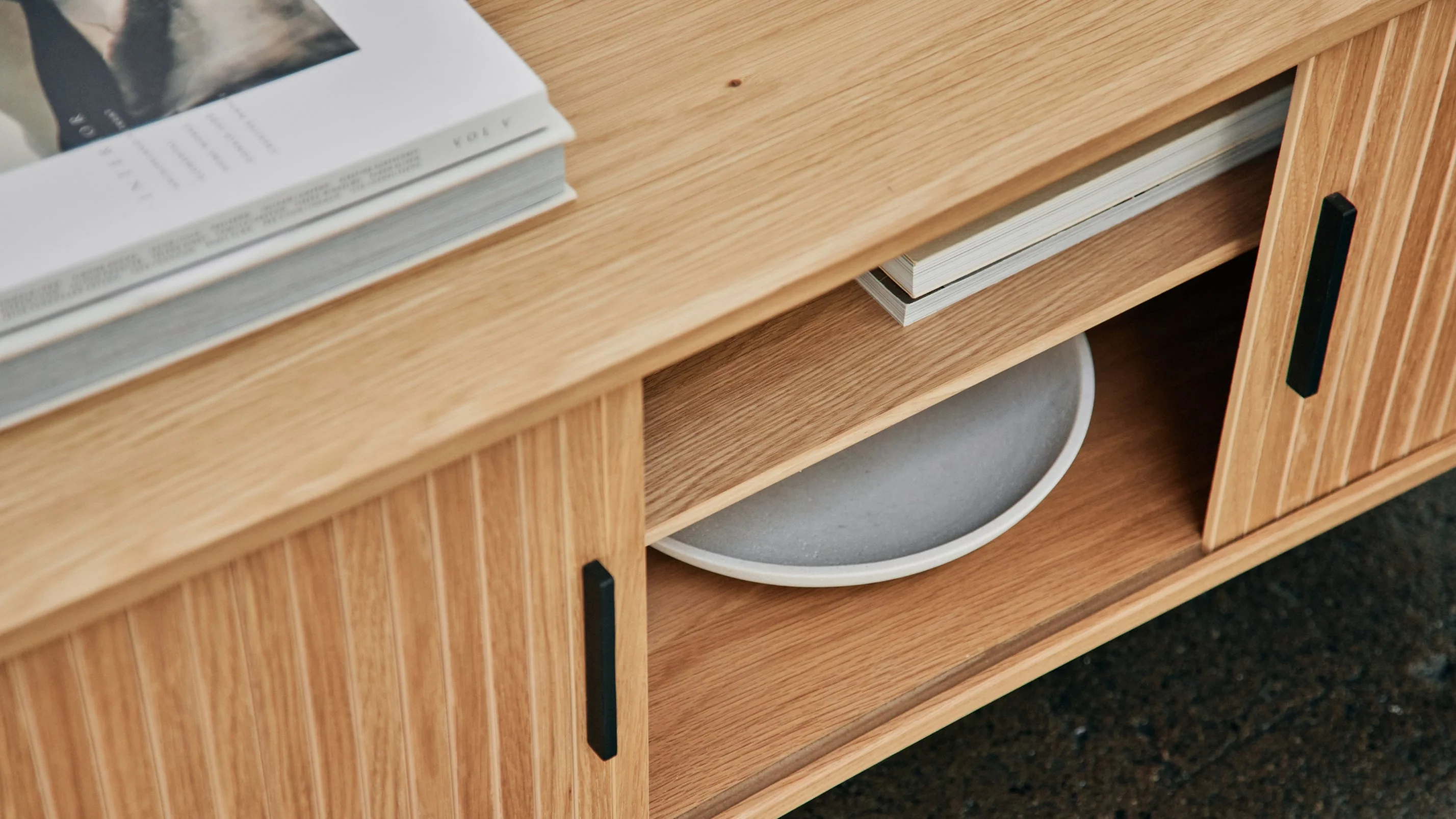 Easy Edge Media Unit, White Oak - Image 11