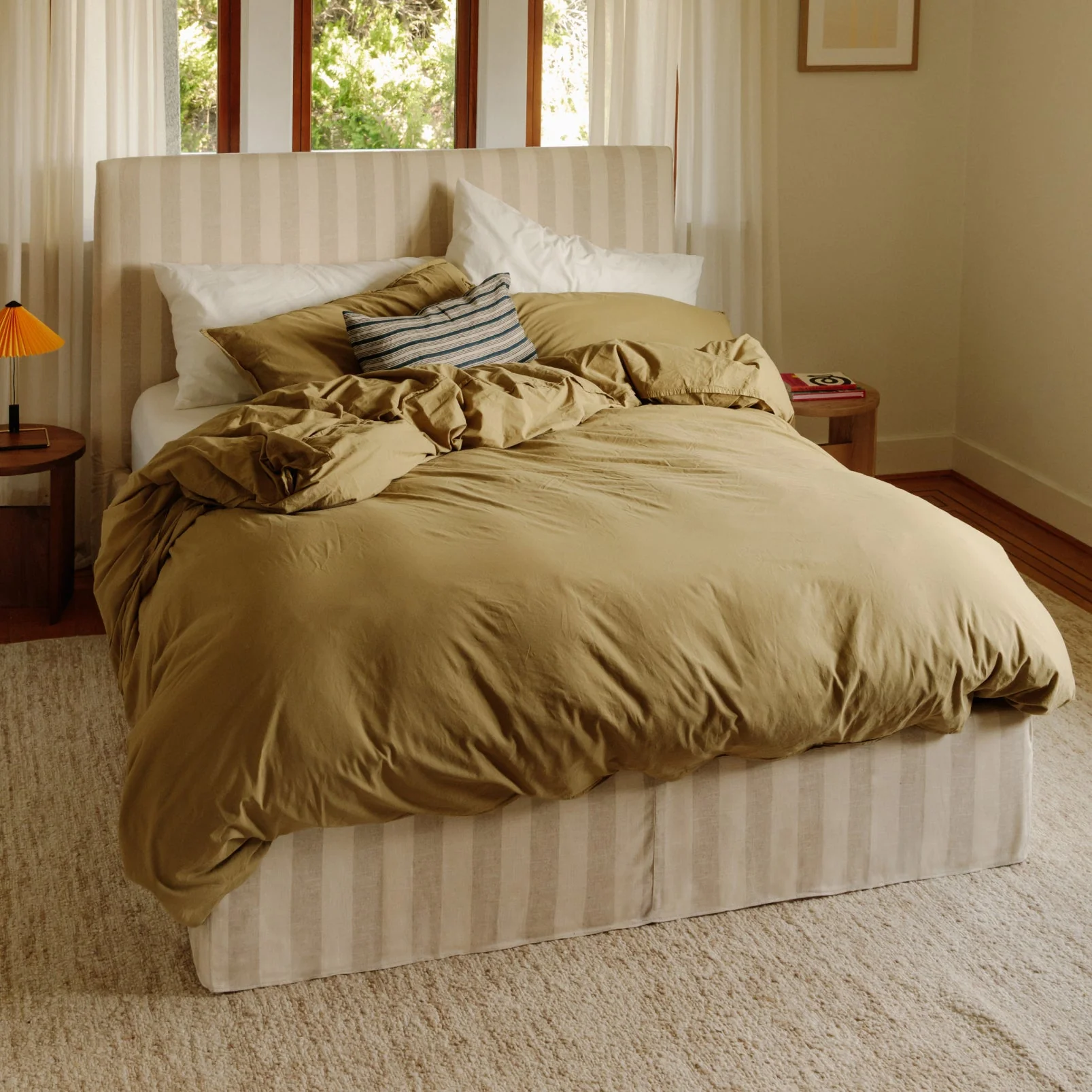 Wave Storage Bed, Queen, Dover Stripe